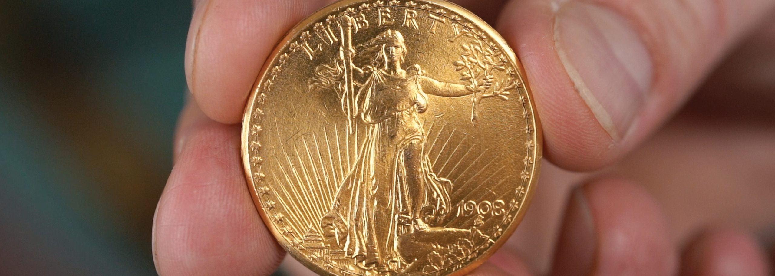 18K-Gold-Coin-Close-up